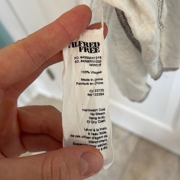 Aritzia Wilfred Fee Baseball Tshirt - Picture 2 of 2